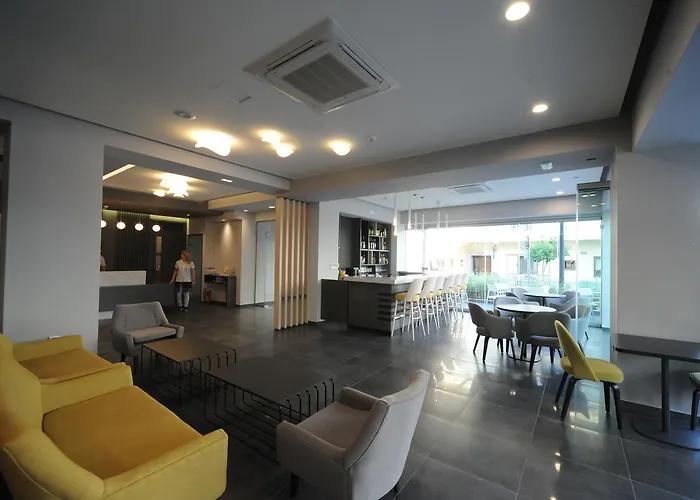 Astron & Apart Otel 3*