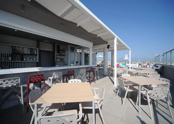 Aparthotel Astron & 3*