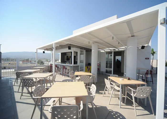 Aparthotel Astron & 3*